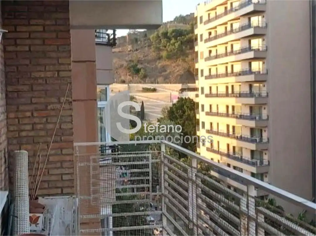 Vista exterior de Piso en venta en Marbella con Parquet y Terraza