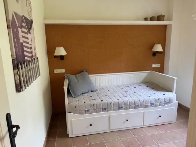 Habitación de Casa adosada de alquiler en Palafrugell con Amueblado, Balcón y Piscina comunitaria