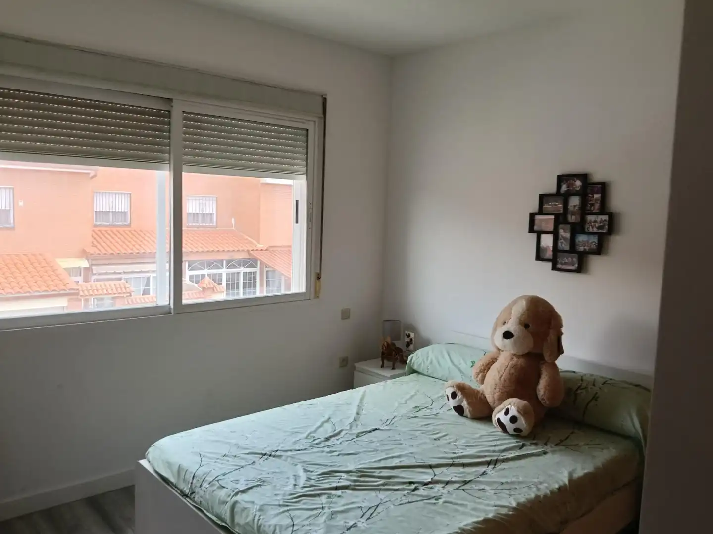 Dormitori de Casa adosada en venda en Cedillo del Condado amb Calefacció, Jardí privat i Terrassa