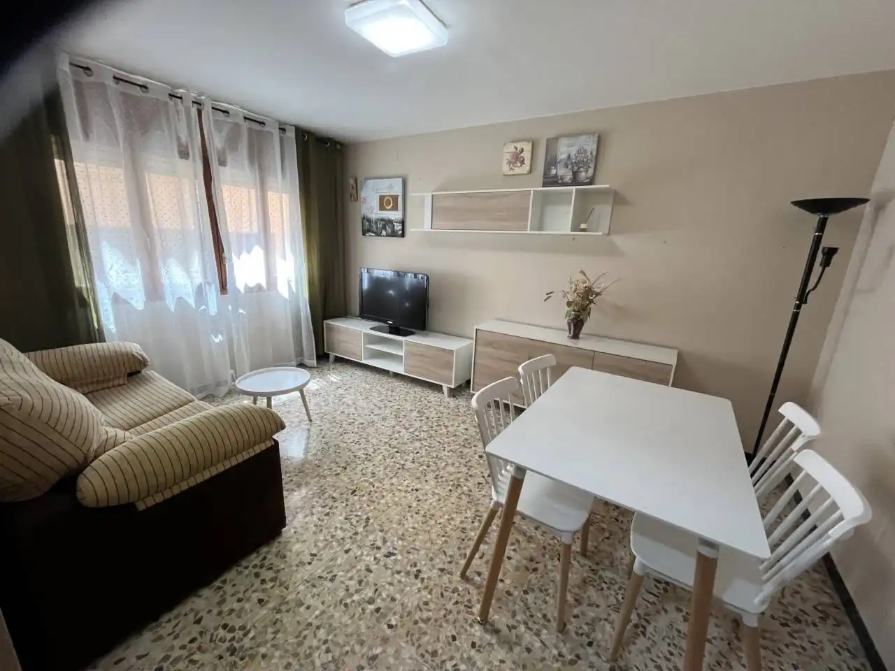 Sala de estar de Casa o chalet de alquiler en Alcañiz con Aire acondicionado y Amueblado