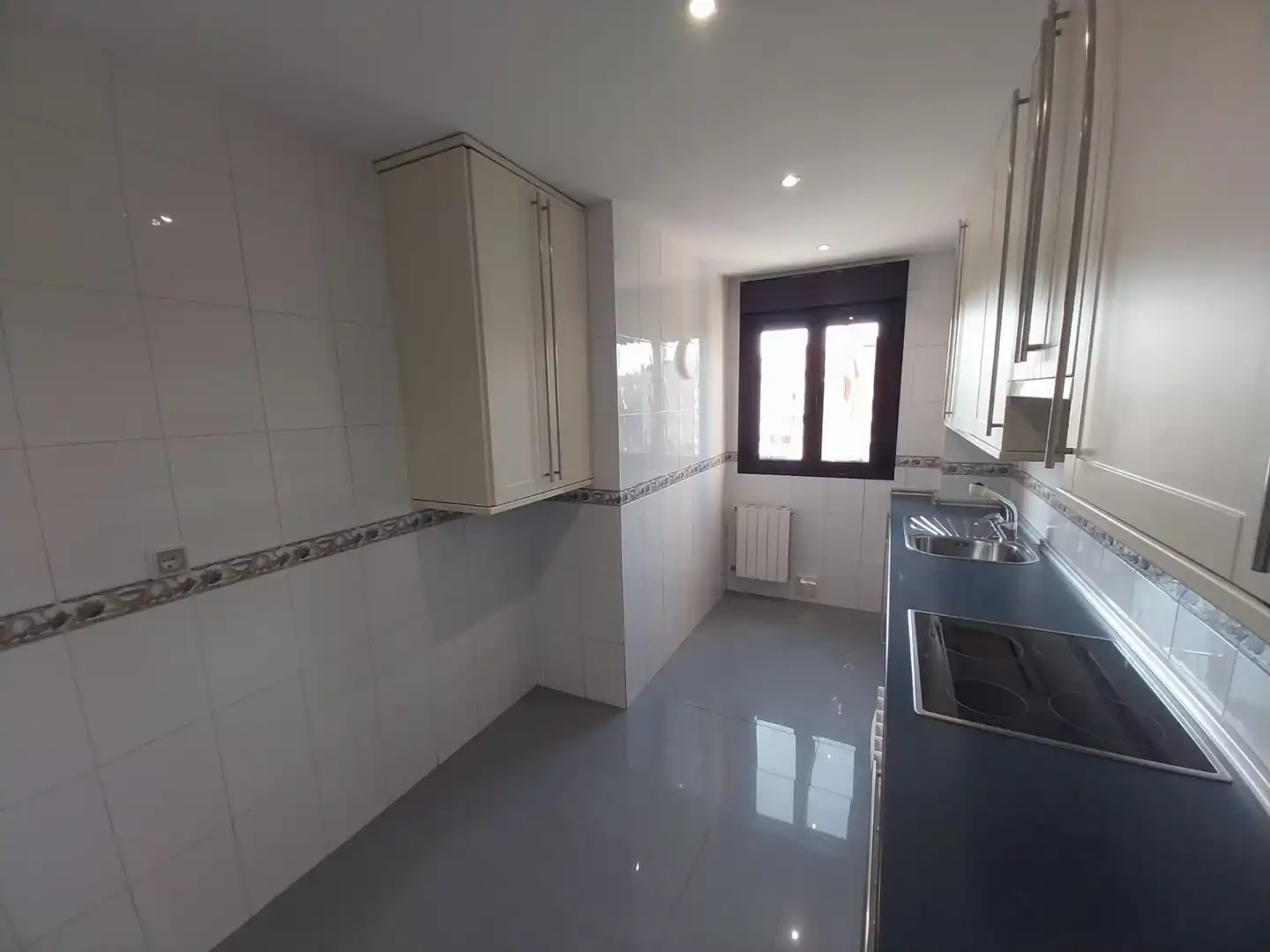 Flat for rent in Paseo de la Chopera, Centro