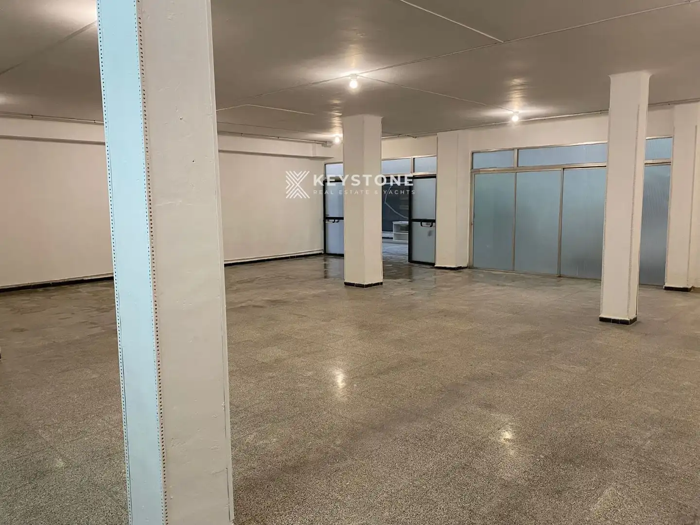 Business premises for sale in Joan Miro, imagen 12