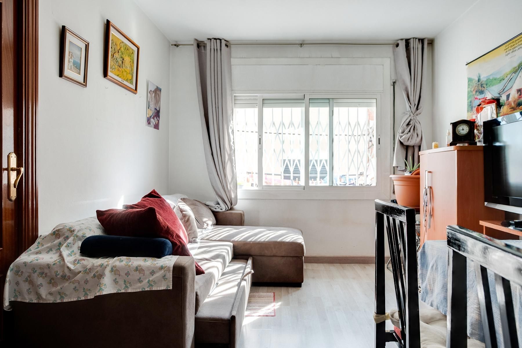 Bedroom of Flat for sale in Santa Coloma de Gramenet