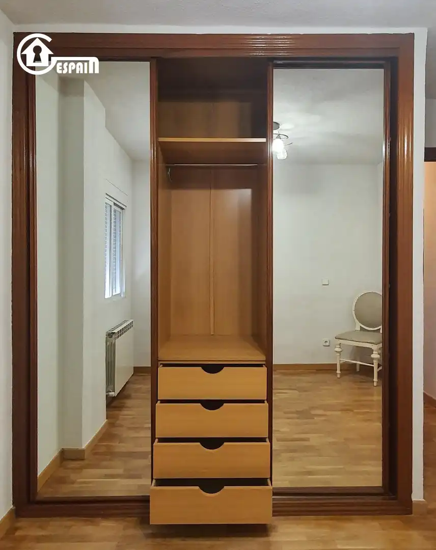 Habitación de Piso en venta en Madrid con Calefacción y Parquet