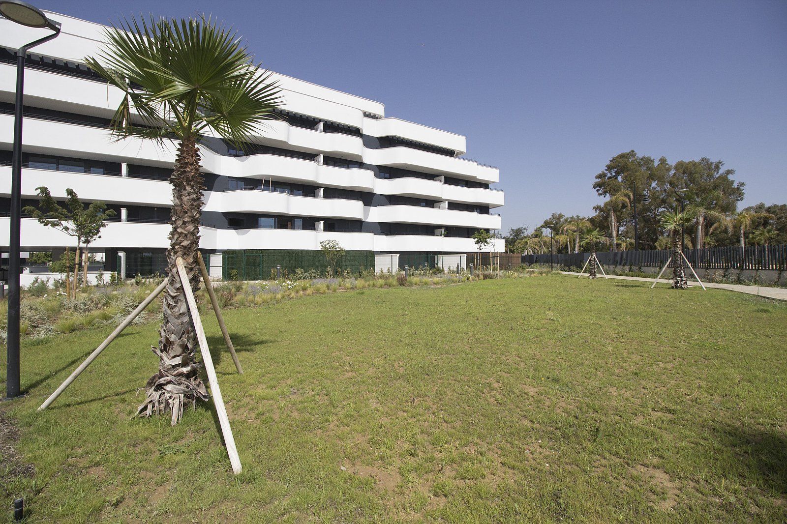 Vista exterior de Apartament en venda en Torremolinos amb Aire condicionat, Terrassa i Traster