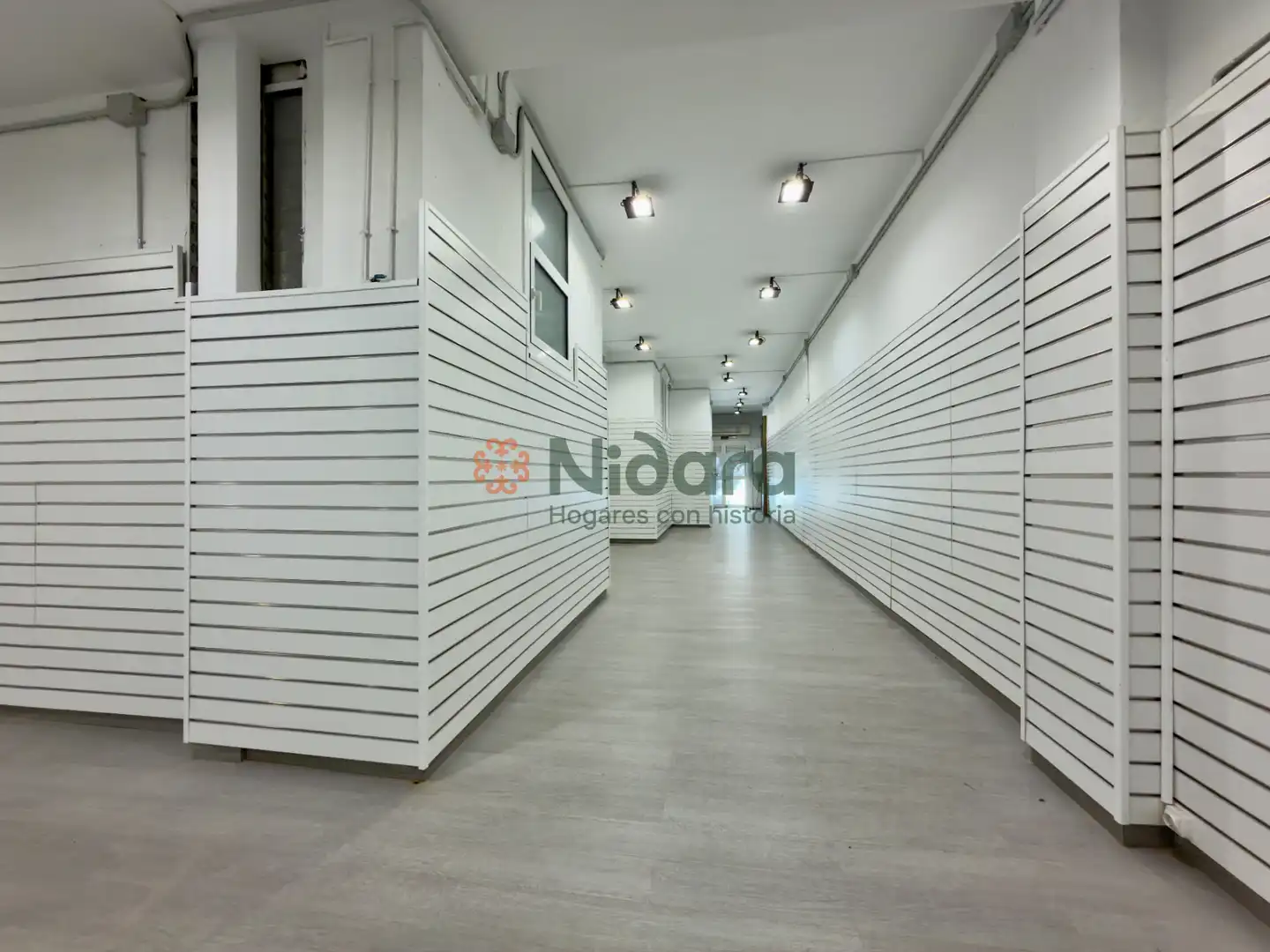 Local comercial de lloguer a Carrer de Floridablanca, imagen 28