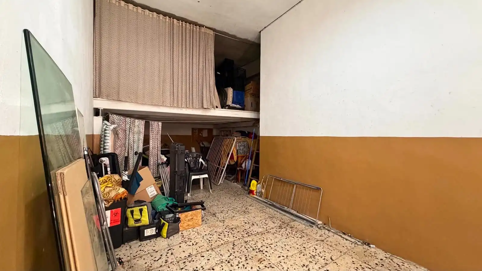 Garage for sale in Carlet
