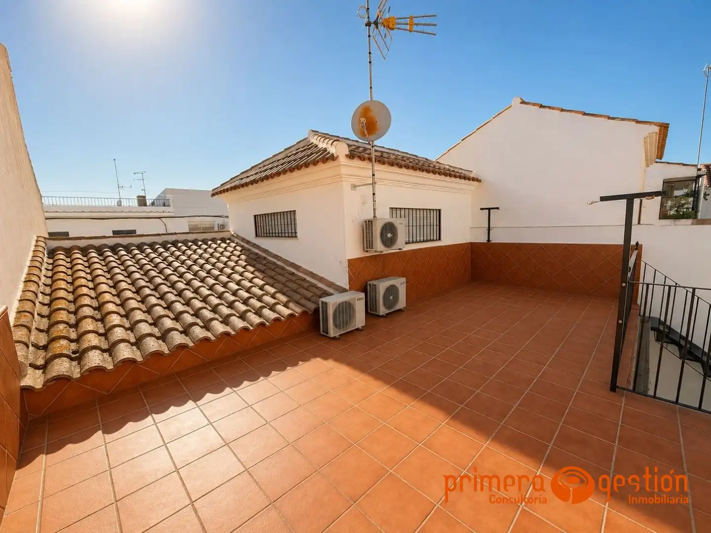 Exterior view of Houses for sale in La Luisiana  with Air Conditioner, Heating and Terrace