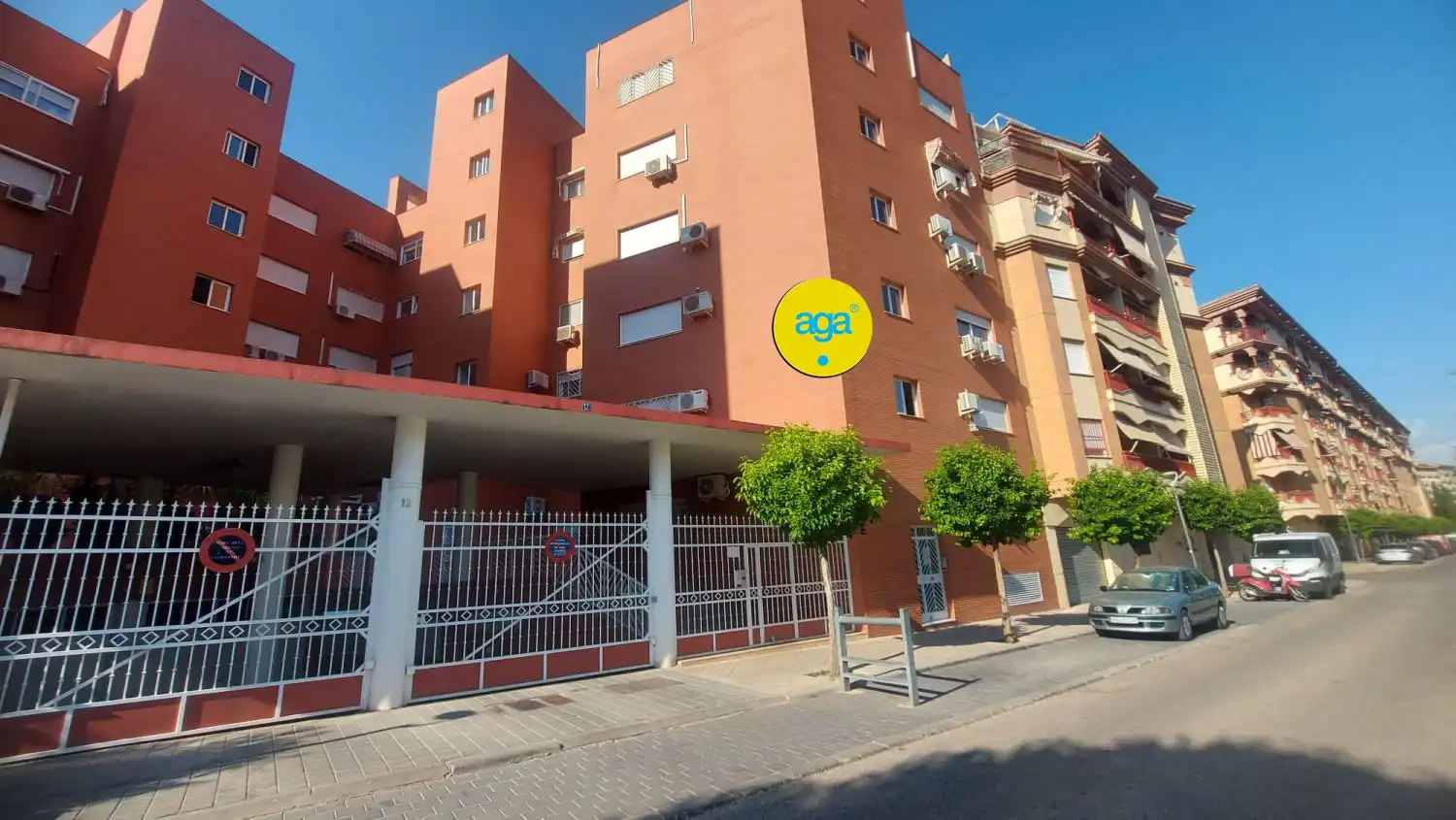 Exterior view of Apartments for rent in Jaén  with Air Conditioner and Furnished