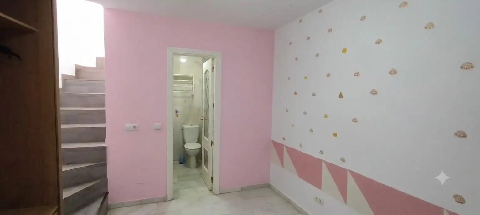 Dormitori de Dúplex en venda en Estepona amb Jardí privat, Terrassa i Piscina comunitària
