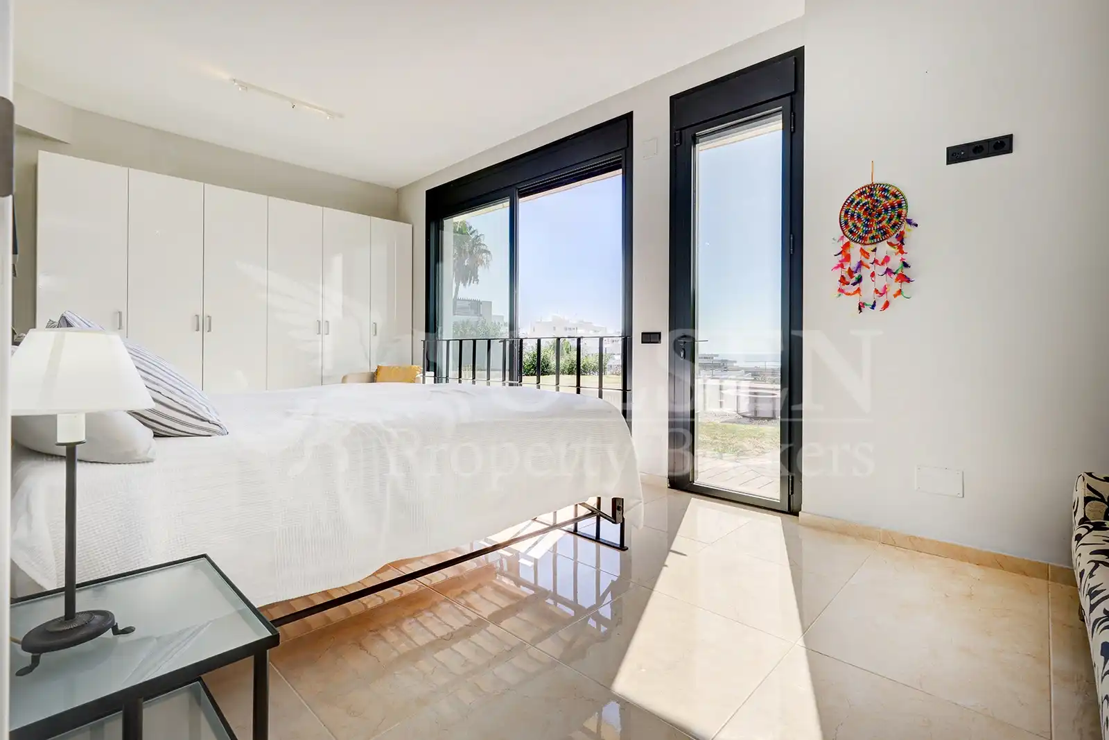 Habitación de Casa o chalet en venta en Estepona con Aire acondicionado, Calefacción y Jardín privado