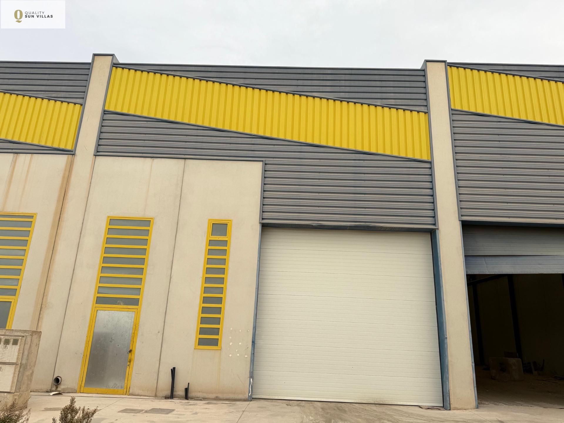 Exterior view of Industrial buildings for sale in Alhama de Murcia