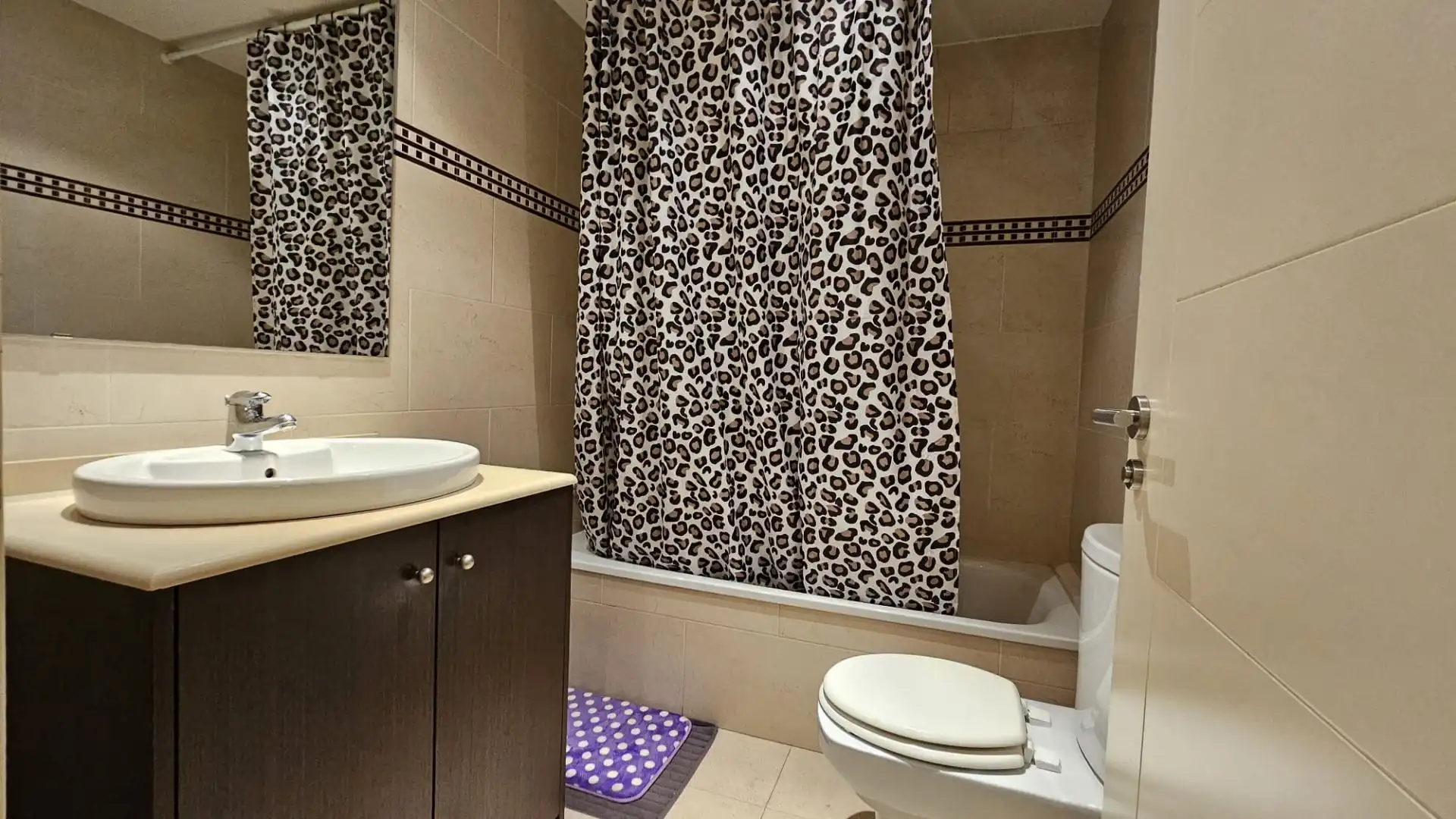 Flat for sale in Nou, 163, Creu de la Mà
