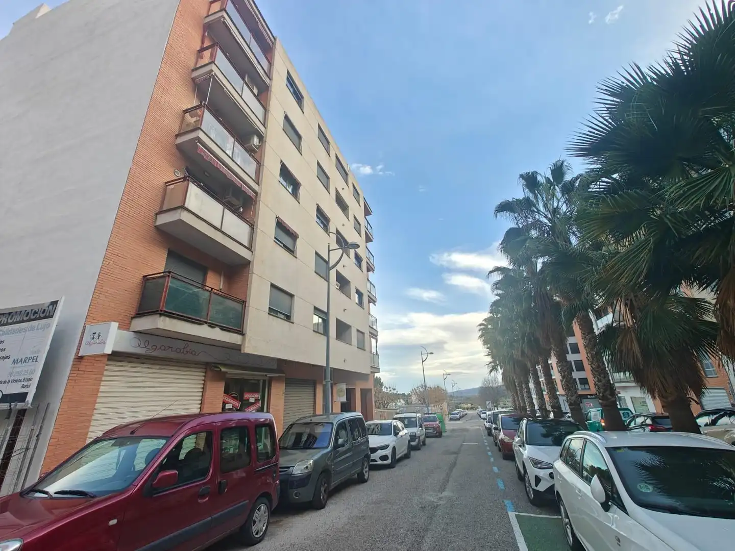 Exterior view of Commercial properties for rent in Buñol