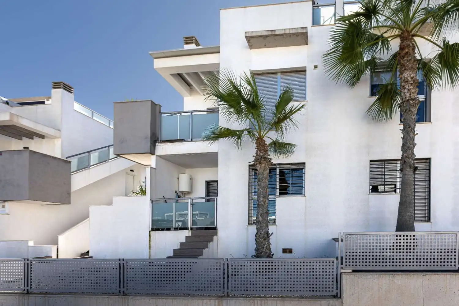 Vista exterior de Apartament en venda en Torrevieja amb Aire condicionat, Calefacció i Terrassa