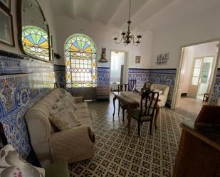Sala d'estar de Casa o xalet en venda en El Pedroso amb Terrassa, Traster i Balcó