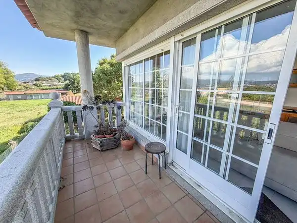 Casa con jardín en venta en Avenida Paseo Portugal