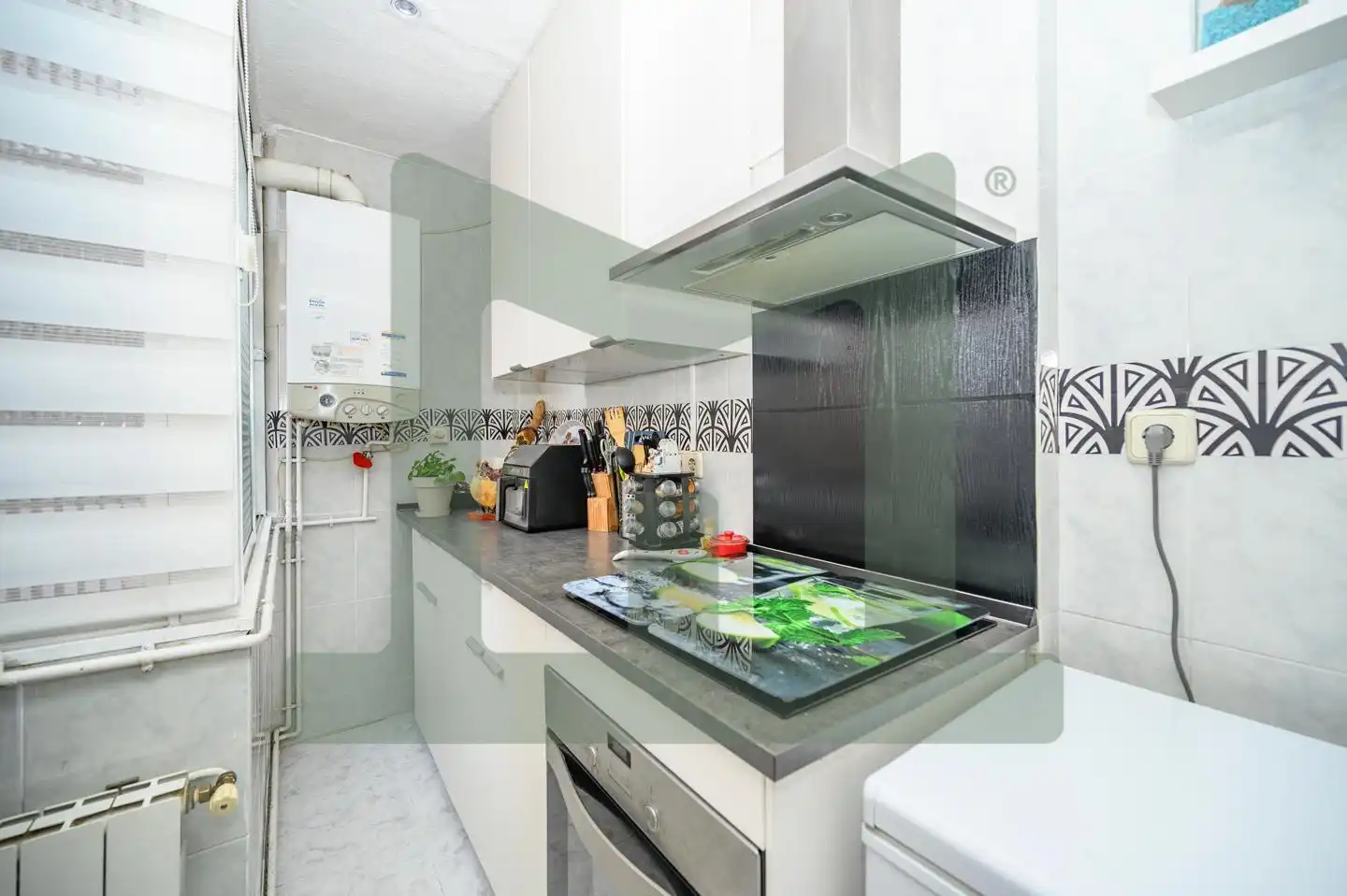 Cocina de Piso en venta en Coslada con Calefacción, Terraza y Trastero