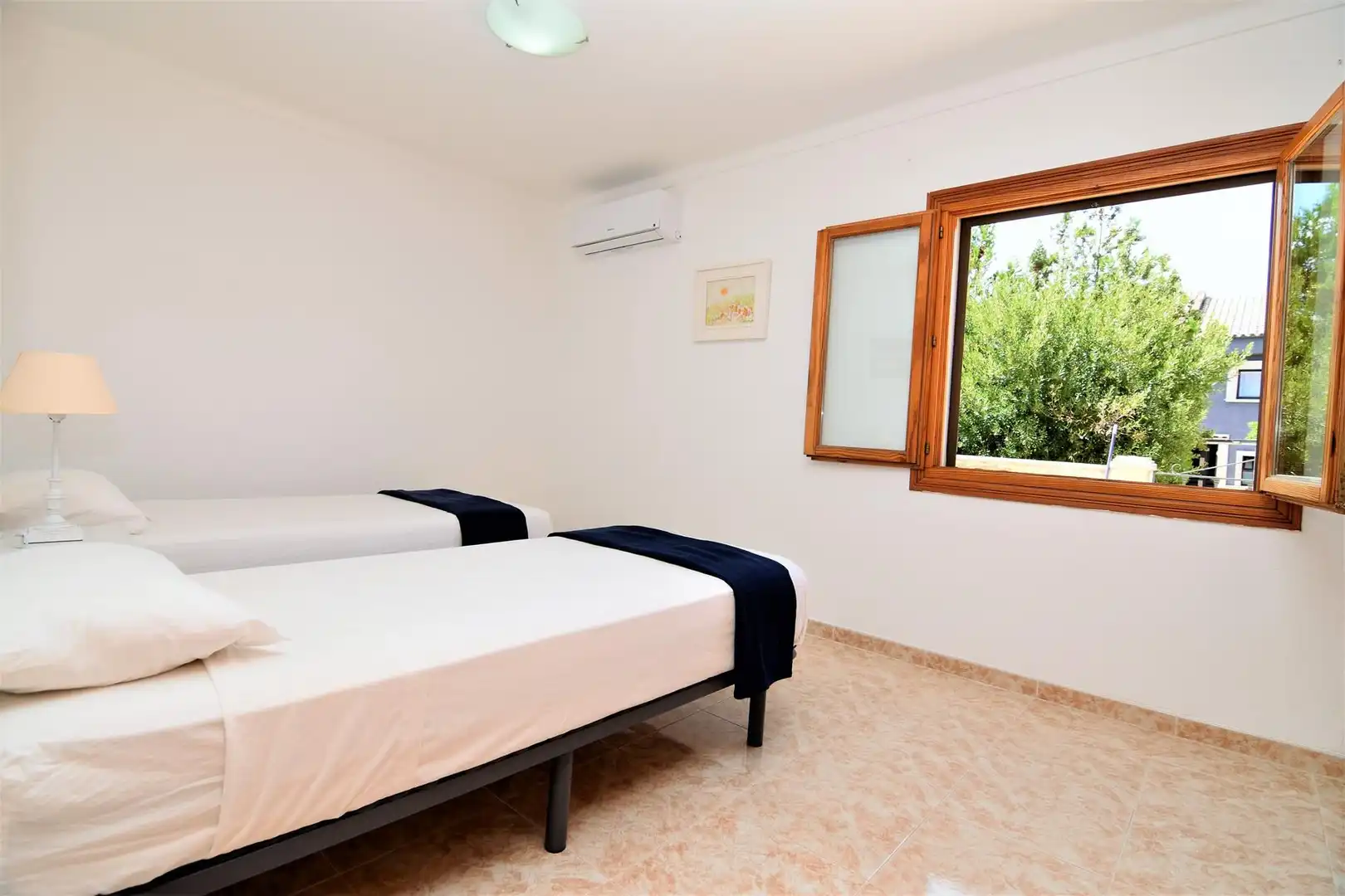 Schlafzimmer von Haus oder Chalet zur Miete in Artà mit Klimaanlage, Heizung und Terrasse