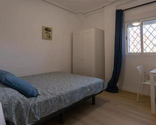 Bedroom of Apartment to share in  Valencia Capital  with Furnished, Oven and Internet