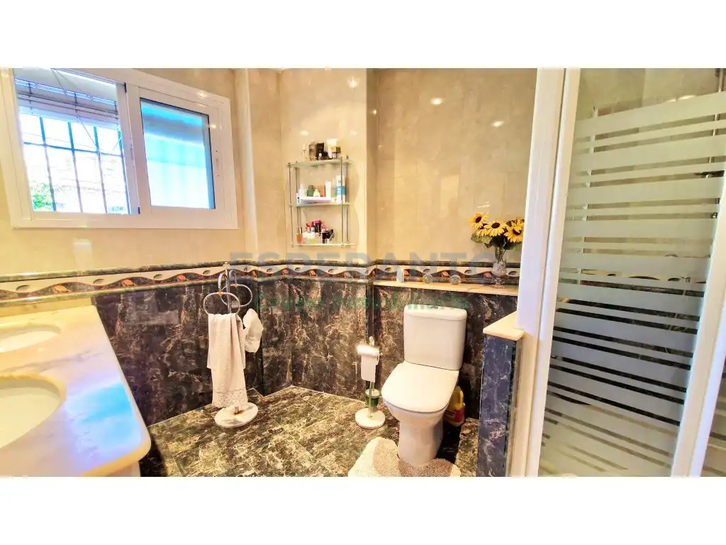 Bathroom of Flat for sale in Málaga