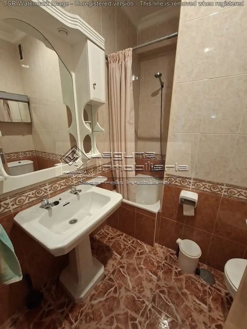 Baño de Piso en venta en Cádiz con Terraza