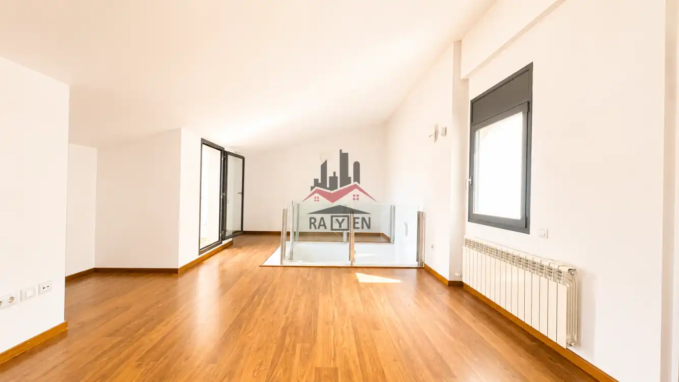 Duplex con ascensore in affitto a Centre, imagen 23