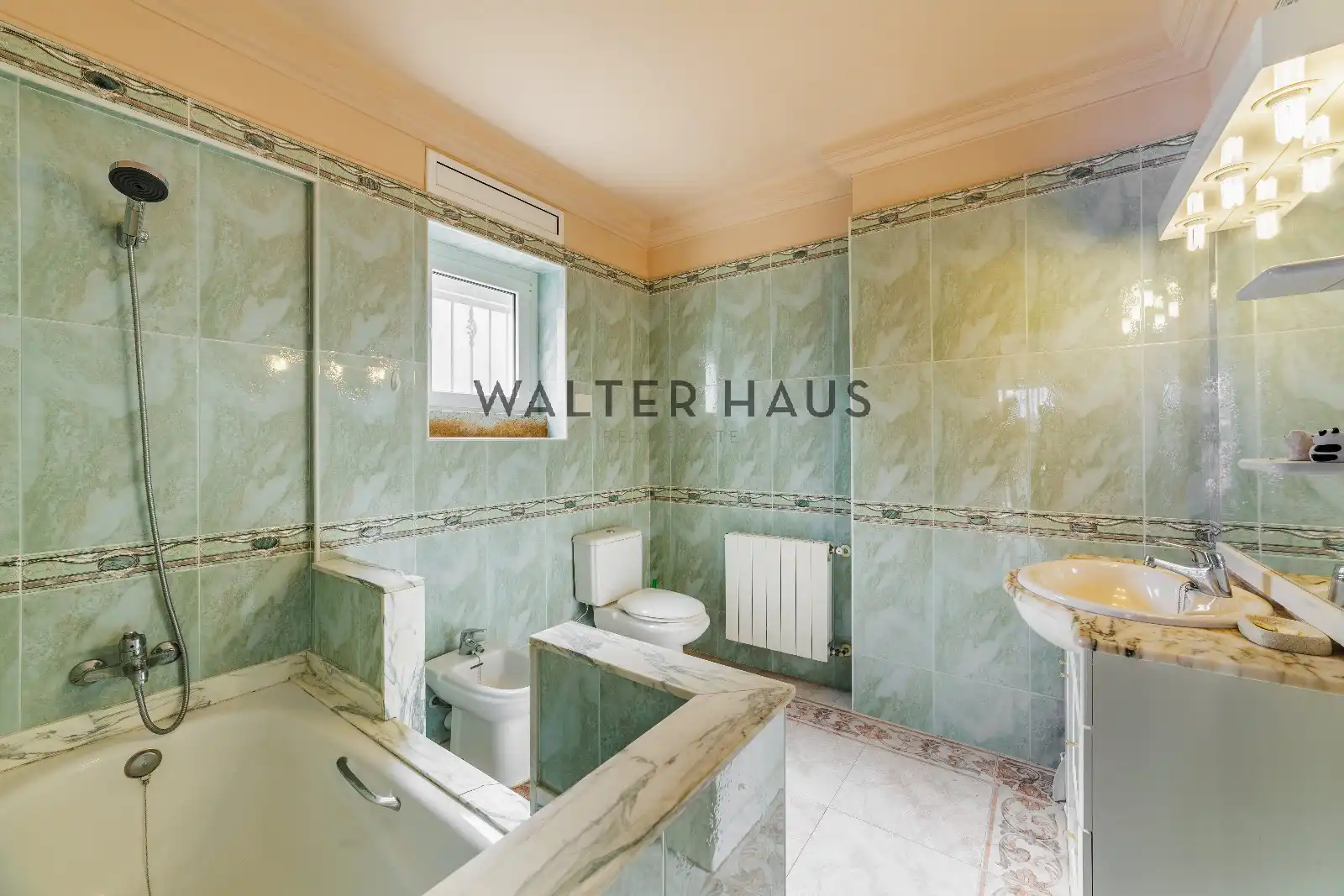 Chalet con piscina en venta en Avinguda Pau Casals, imagen 13