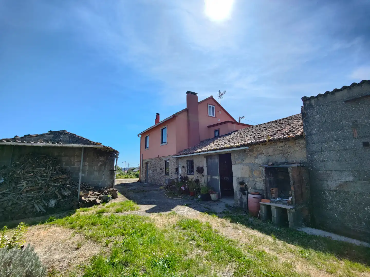 Exterior view of Houses for sale in Rianxo  with Heating, Private garden and Storage room