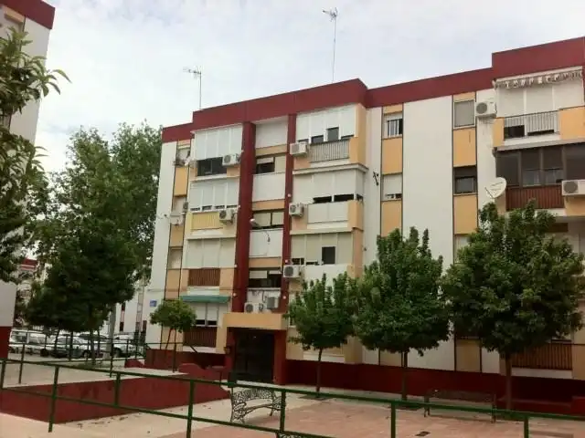 Vista exterior de Pis en venda en Huelva amb Terrassa