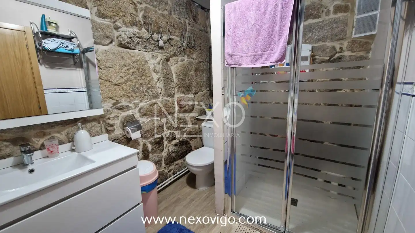 Badezimmer von Haus oder Chalet zum Verkauf in Mondariz mit Heizung, Privatgarten und Terrasse