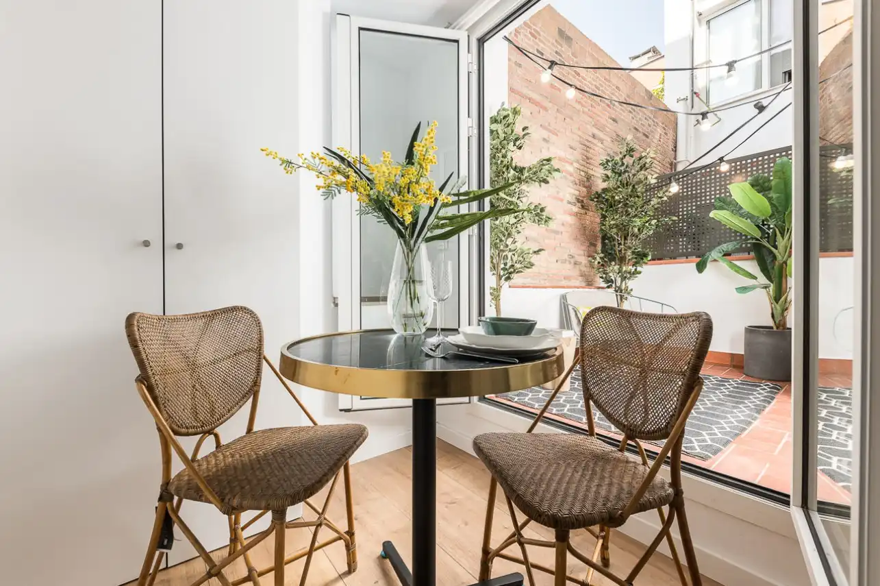 Balcony of Apartments for rent in Barcelona  with Air Conditioner, Furnished and Oven