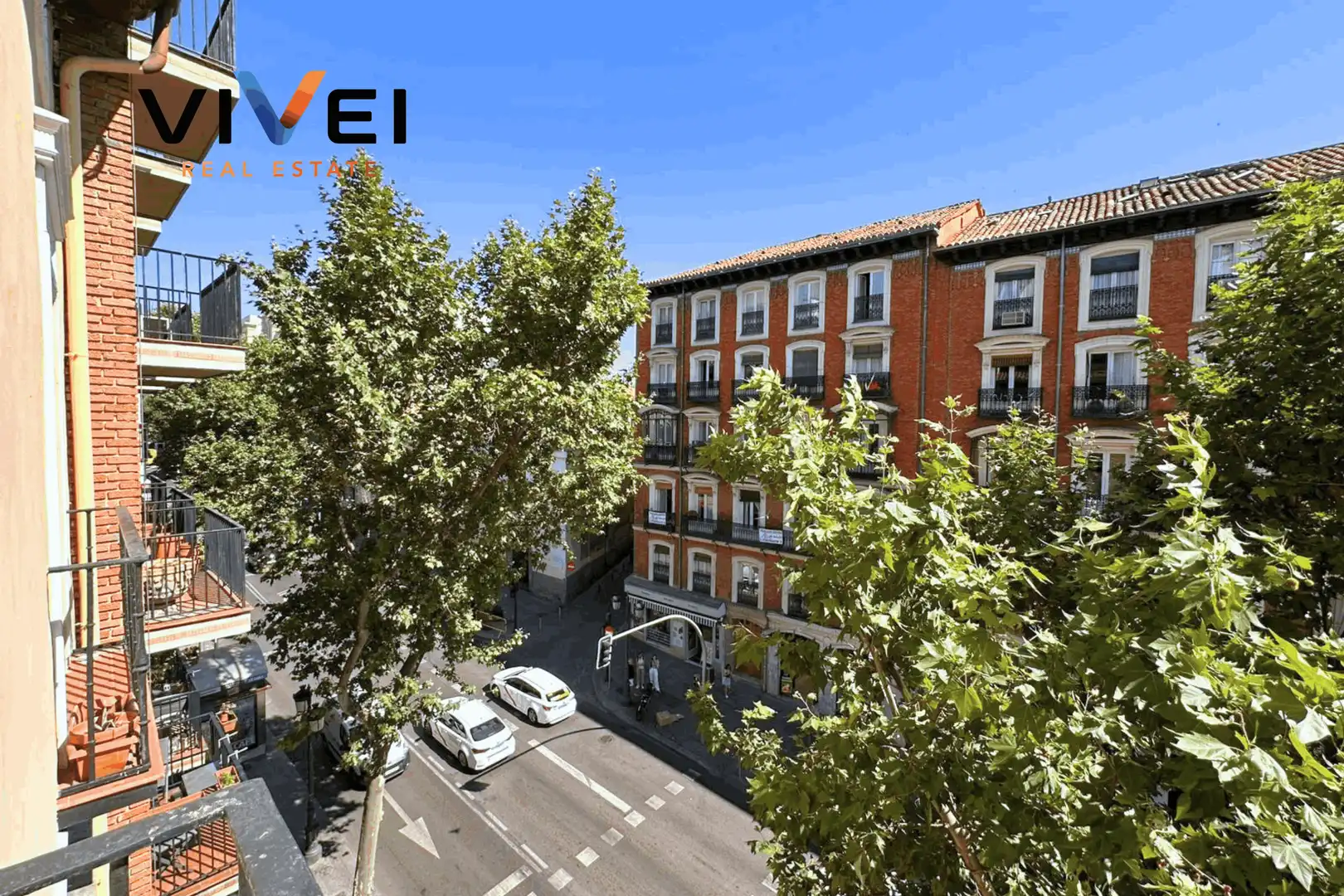 Vista exterior de Piso de alquiler en Madrid con Calefacción y Balcón
