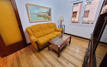 Living room of Flat for sale in Bilbao   with Balcony