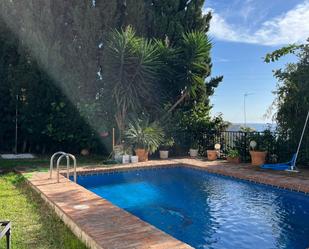 Swimming pool of House or chalet for sale in Rincón de la Victoria