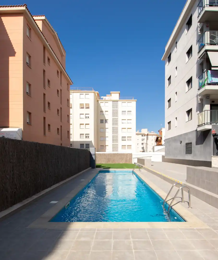 Piscina de Pis en venda en Calafell amb Aire condicionat, Balcó i Piscina comunitària