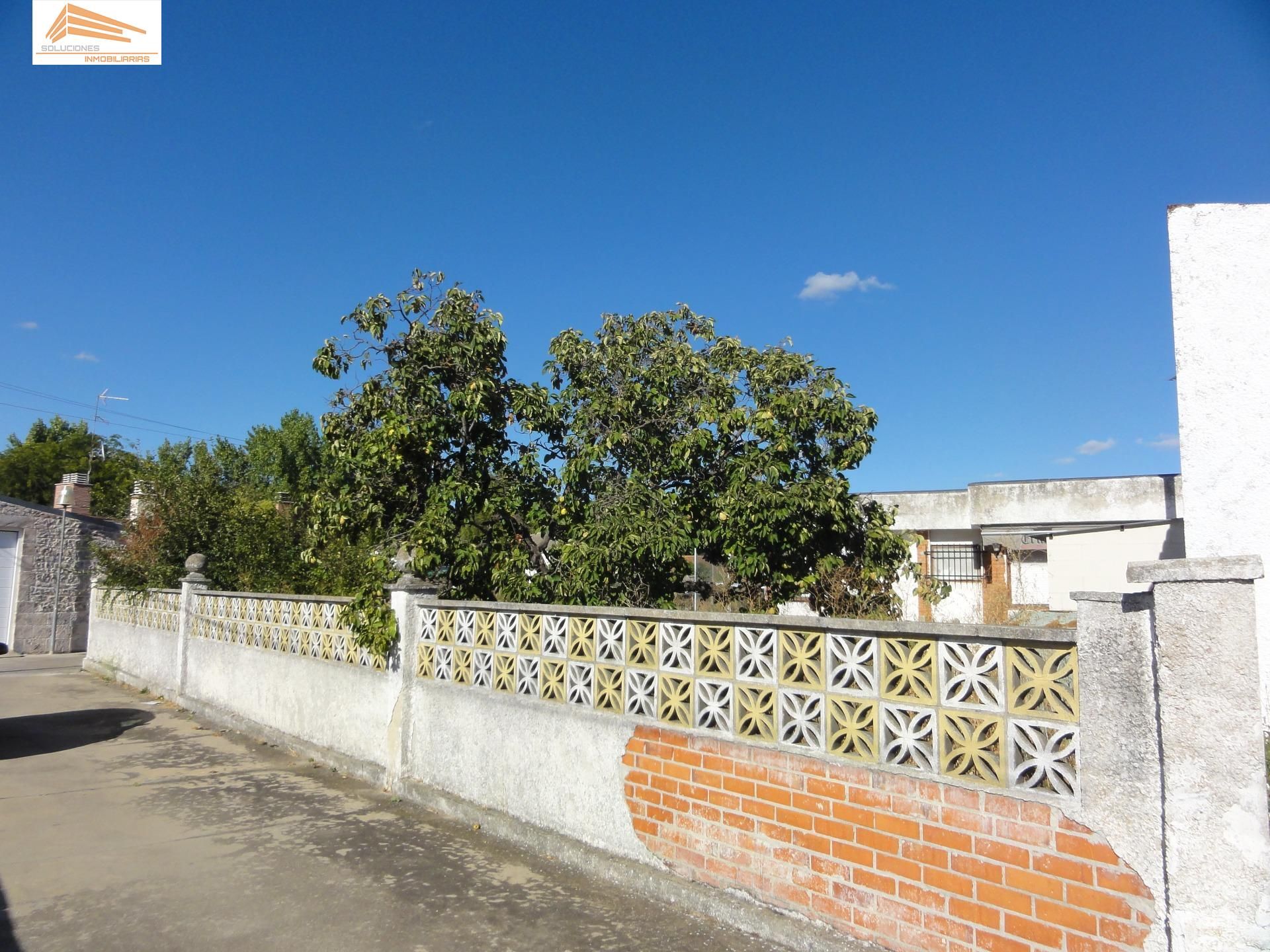 Vista exterior de Casa o xalet en venda en Viana de Cega
