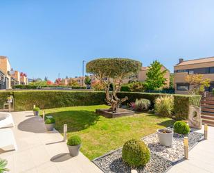 Jardí de Casa o xalet en venda en Egüés amb Calefacció, Jardí privat i Terrassa