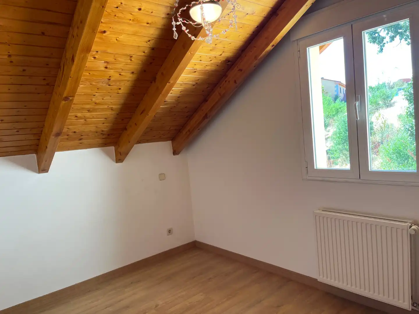 Dormitori de Casa o xalet en venda en Miraflores de la Sierra amb Terrassa