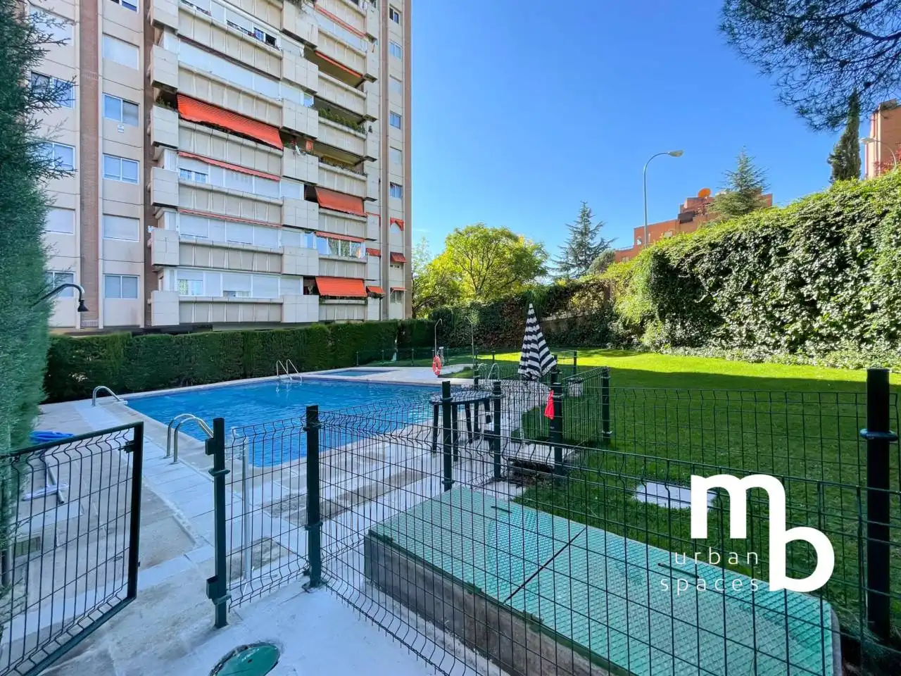 Vista exterior de Piso de alquiler en Madrid con Aire acondicionado, Calefacción y Parquet
