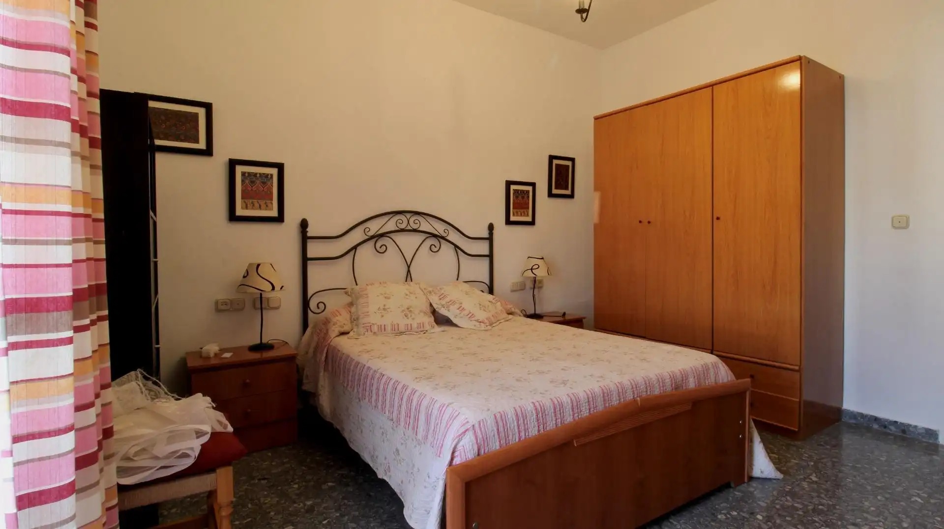 Casa aparellada amb terrassa en venda a Calle de la Gloria, imagen 55