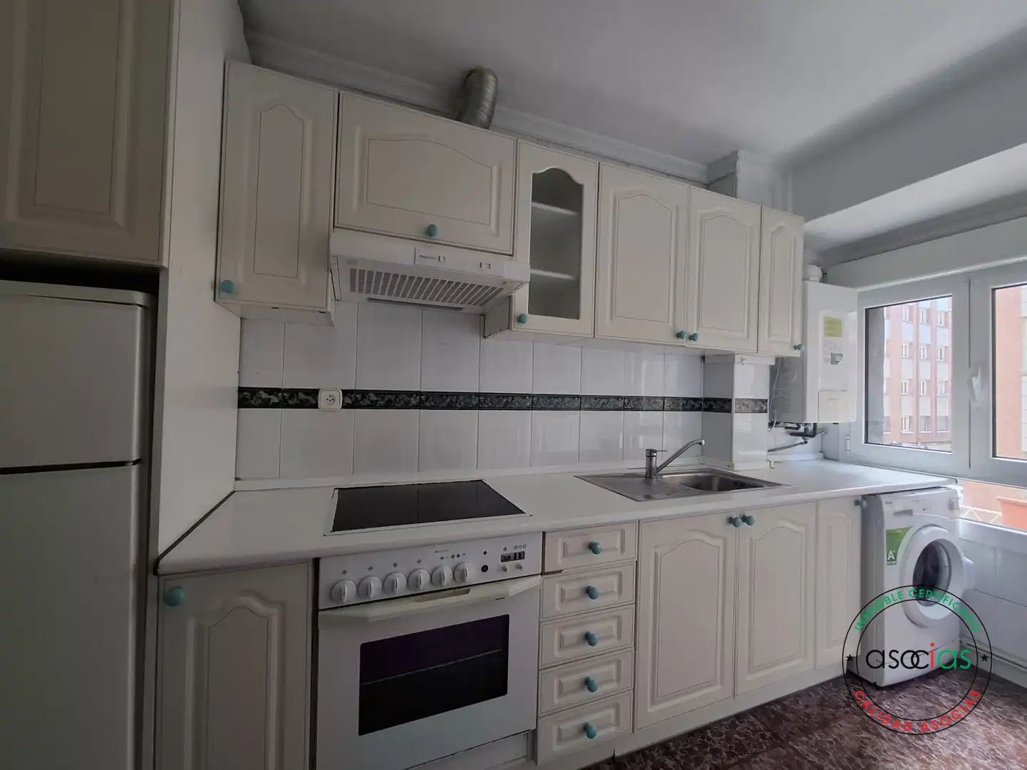 Cocina de Piso en venta en Gijón  con Calefacción
