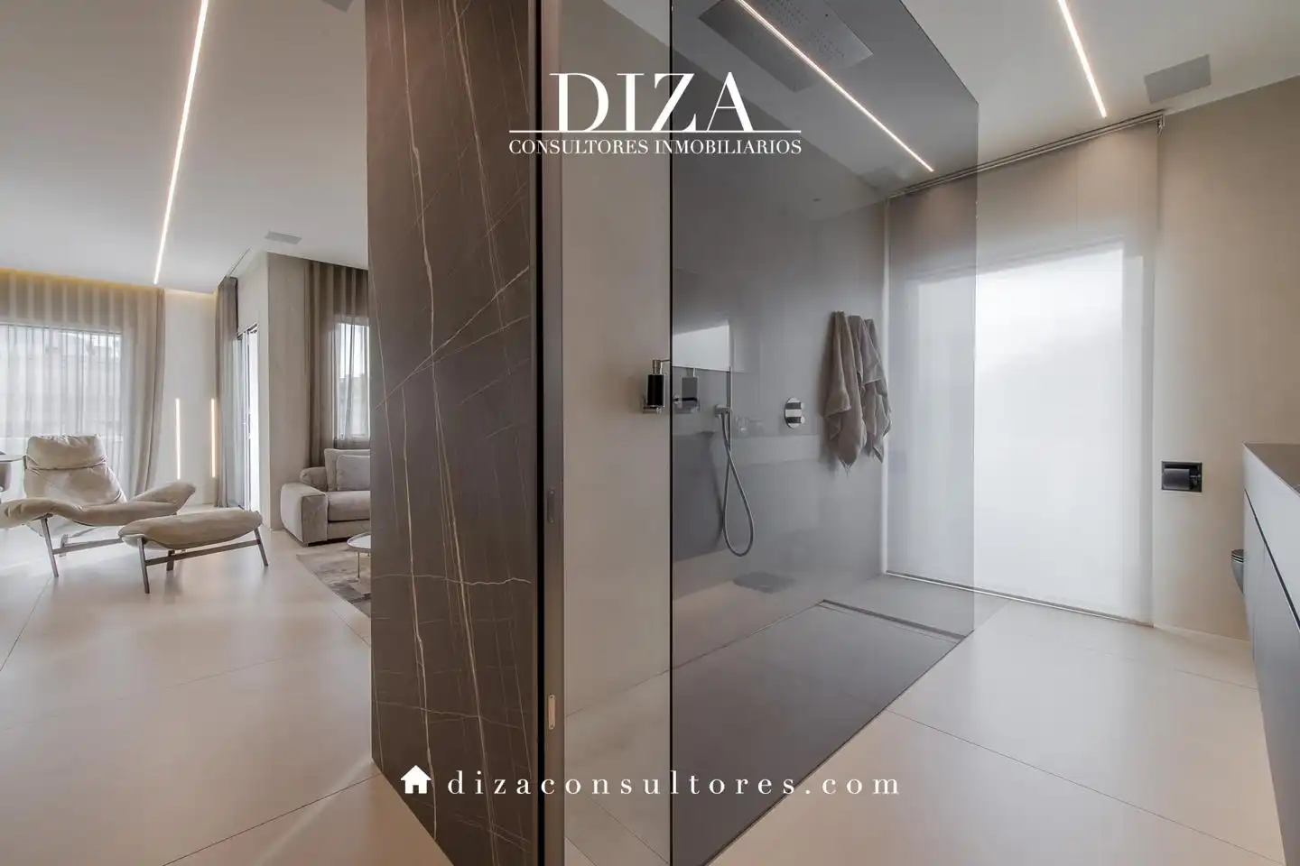 Bathroom of Attic for sale in Madrid  with Air Conditioner, Heating and Terrace