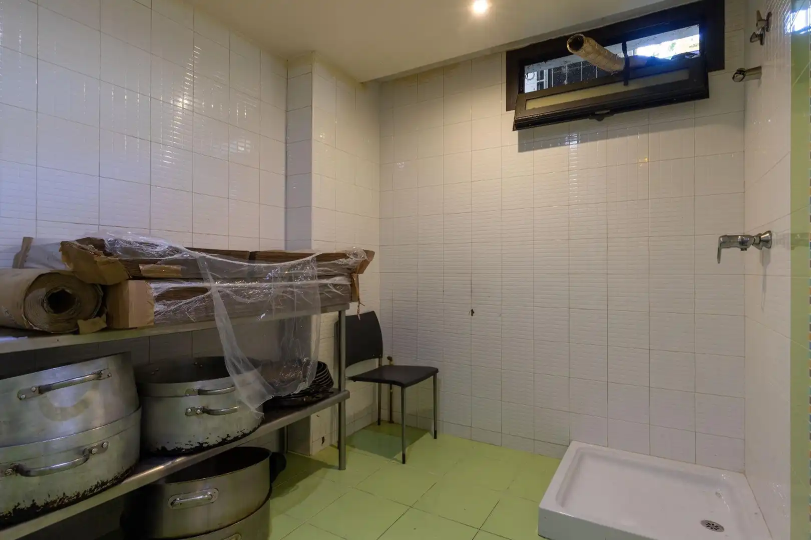 Kitchen of Commercial properties for sale in Sant Cugat del Vallès