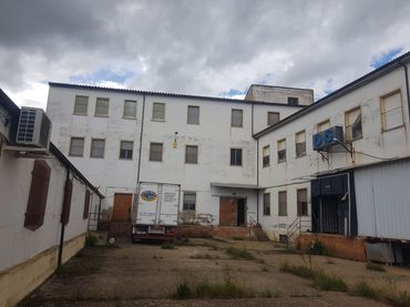 Industrial building for sale in Calle Nueva 1