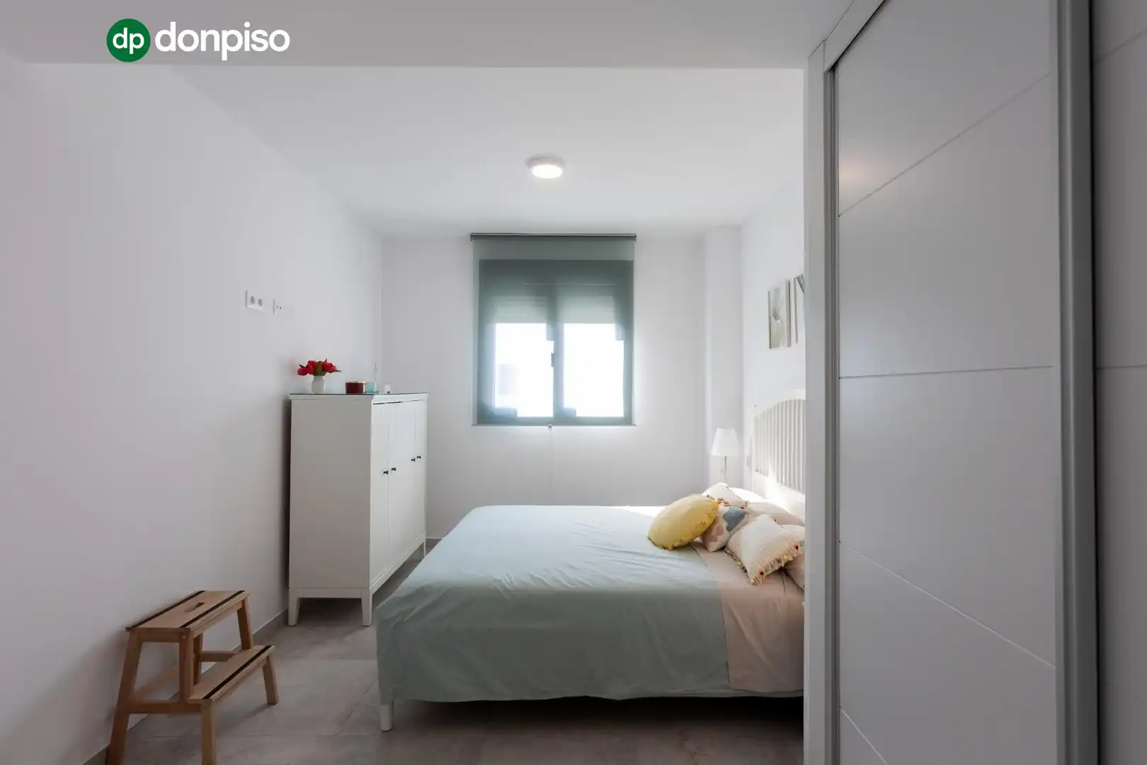 Bedroom of Attic for sale in Salobreña  with Air Conditioner, Terrace and Storage room