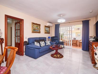 Living room of Apartment for sale in Fuengirola  with Air Conditioner and Terrace