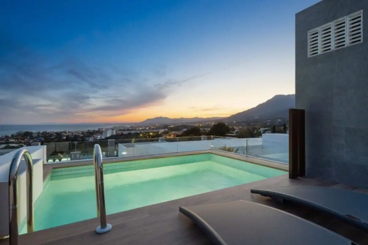 Chalet con piscina en venta en Río Real - Los Monteros, imagen 31