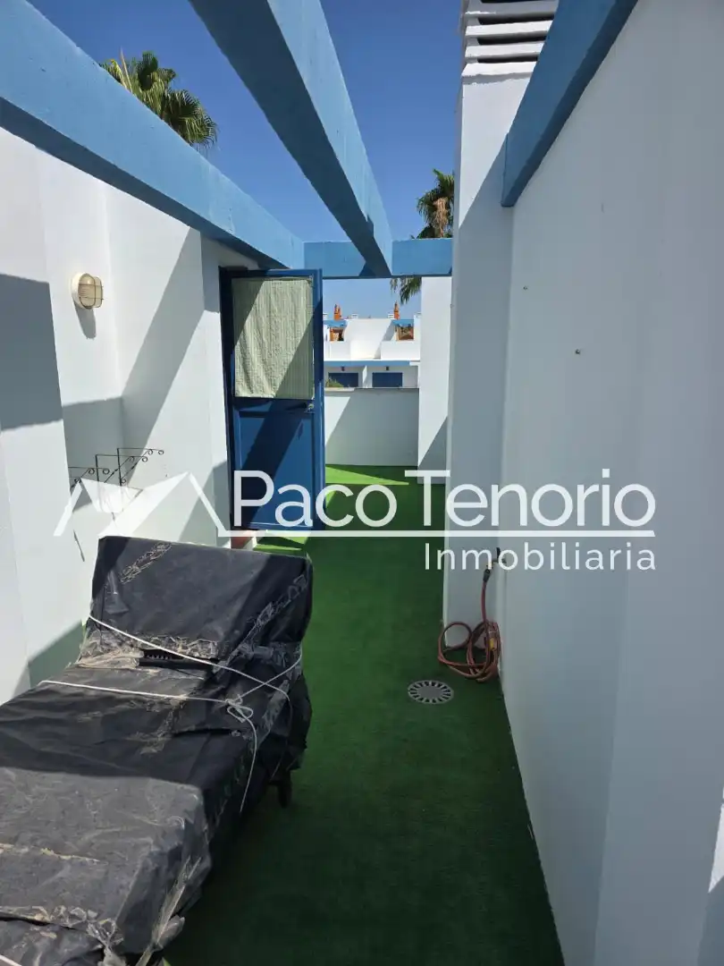 Terrasse von Einfamilien-Reihenhaus zum Verkauf in Islantilla mit Terrasse, Möbliert und Waschmaschine