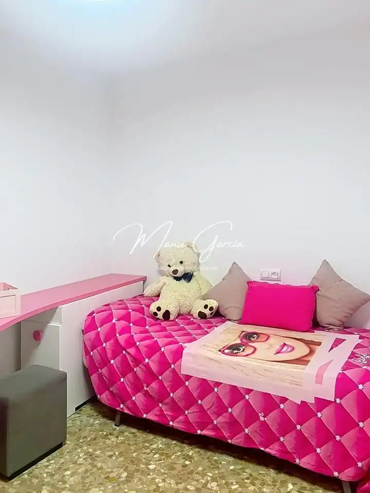 Schlafzimmer von Wohnung zum Verkauf in Lucena mit Klimaanlage, Heizung und Abstellraum